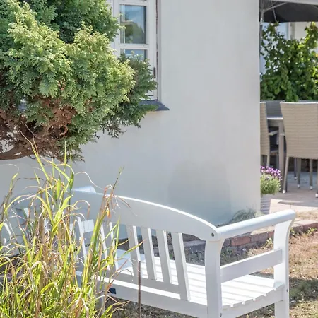 Beautiful In Knebel With 3 Bedrooms 펜션 에벨토프트